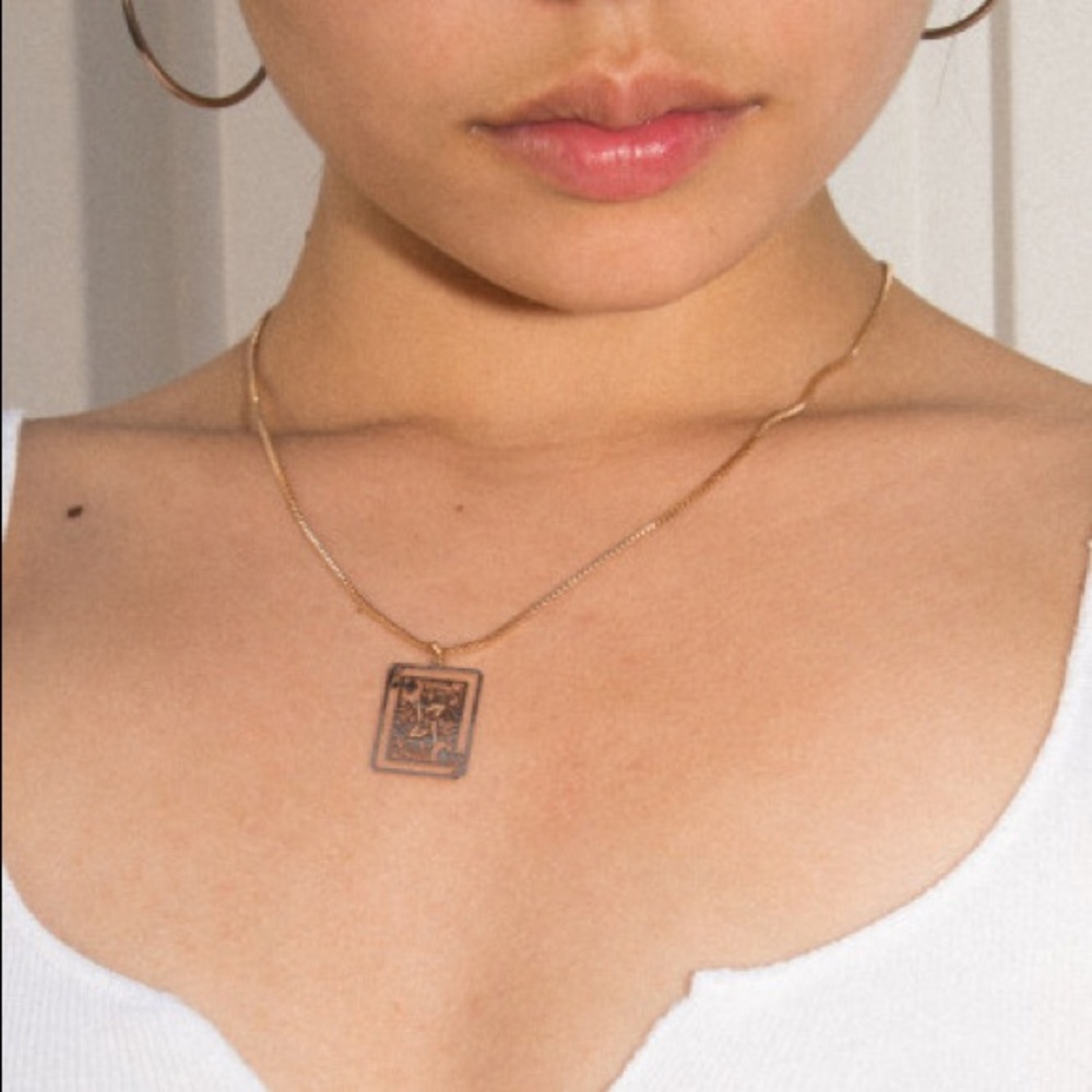 Brandy Melville Silver Queen Necklace